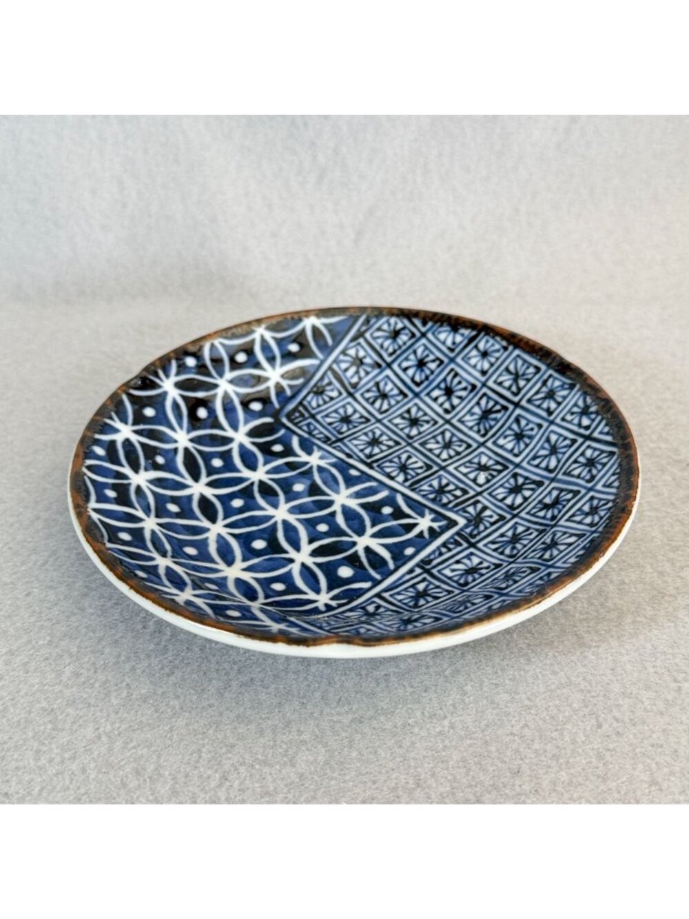 Vintage Arita Yaki Shoho Blue White 5" Plate Geometric Shippo Hanabishi Japan - Picture 2 of 6